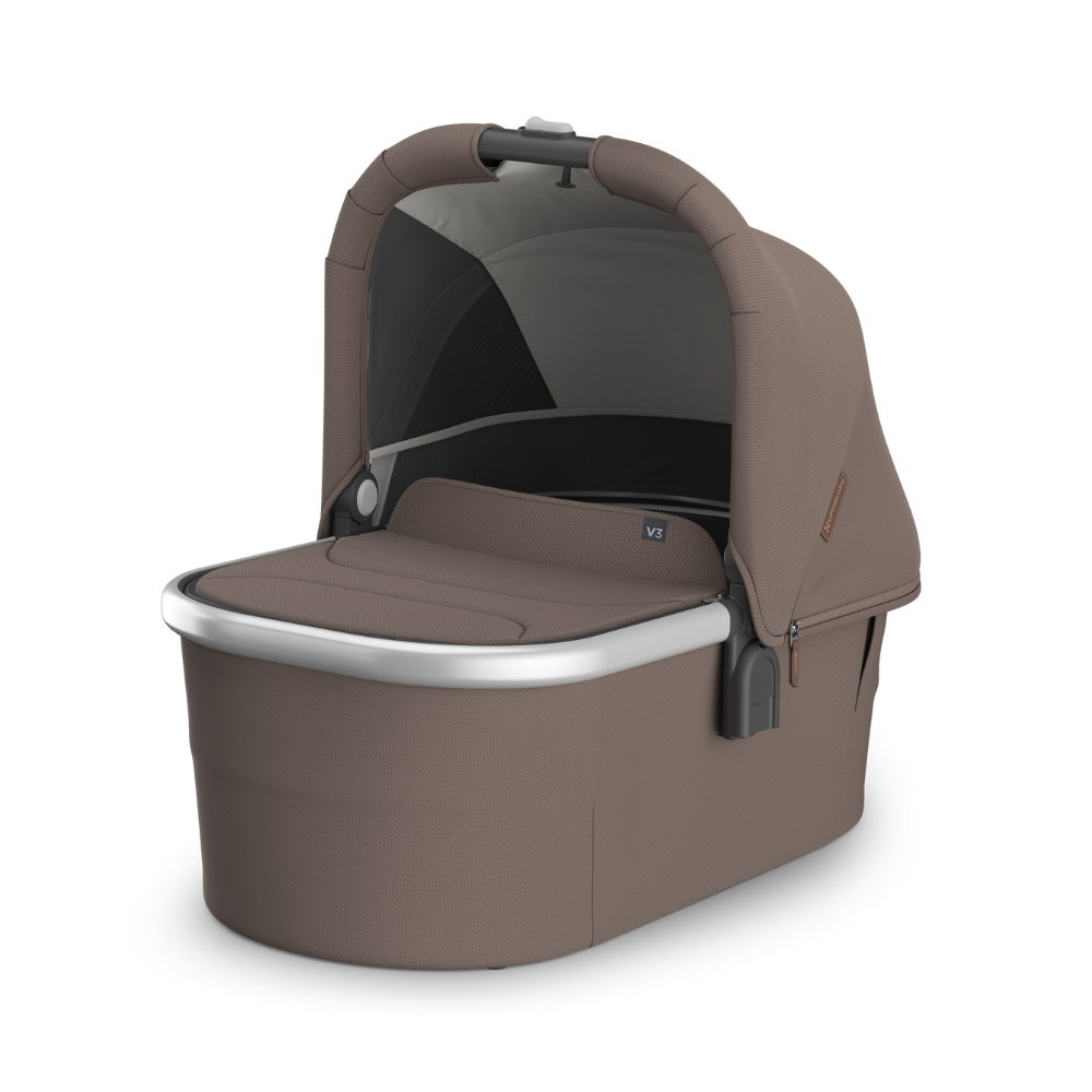 Rjava košara za voziček